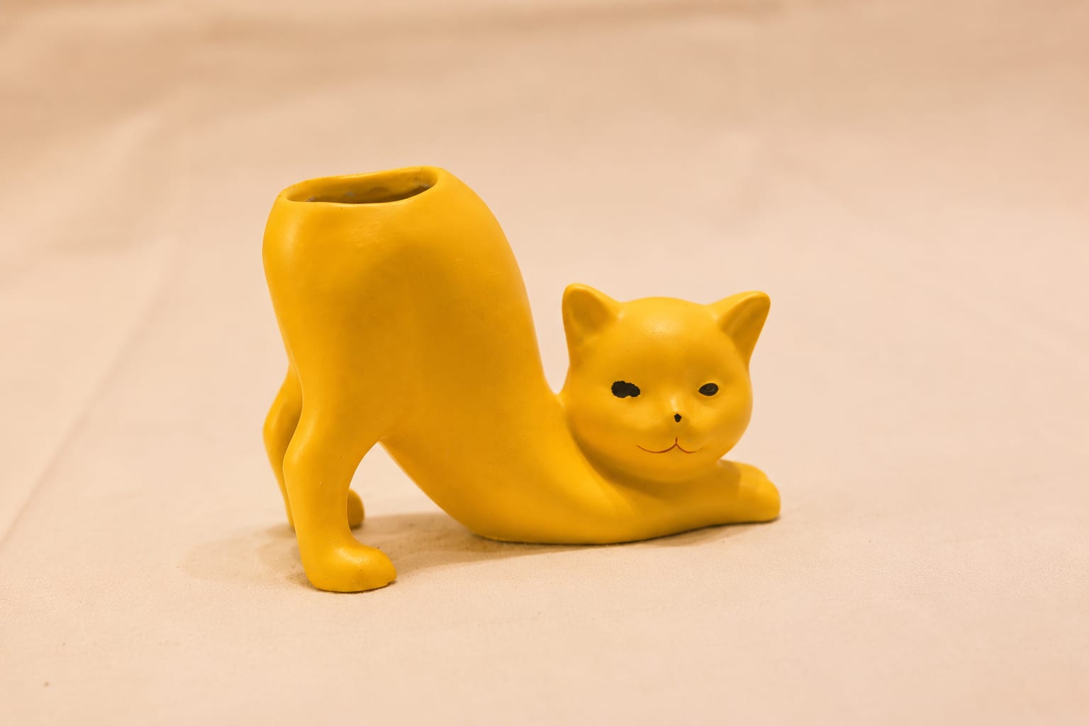 Playful Stretch Cat Planter