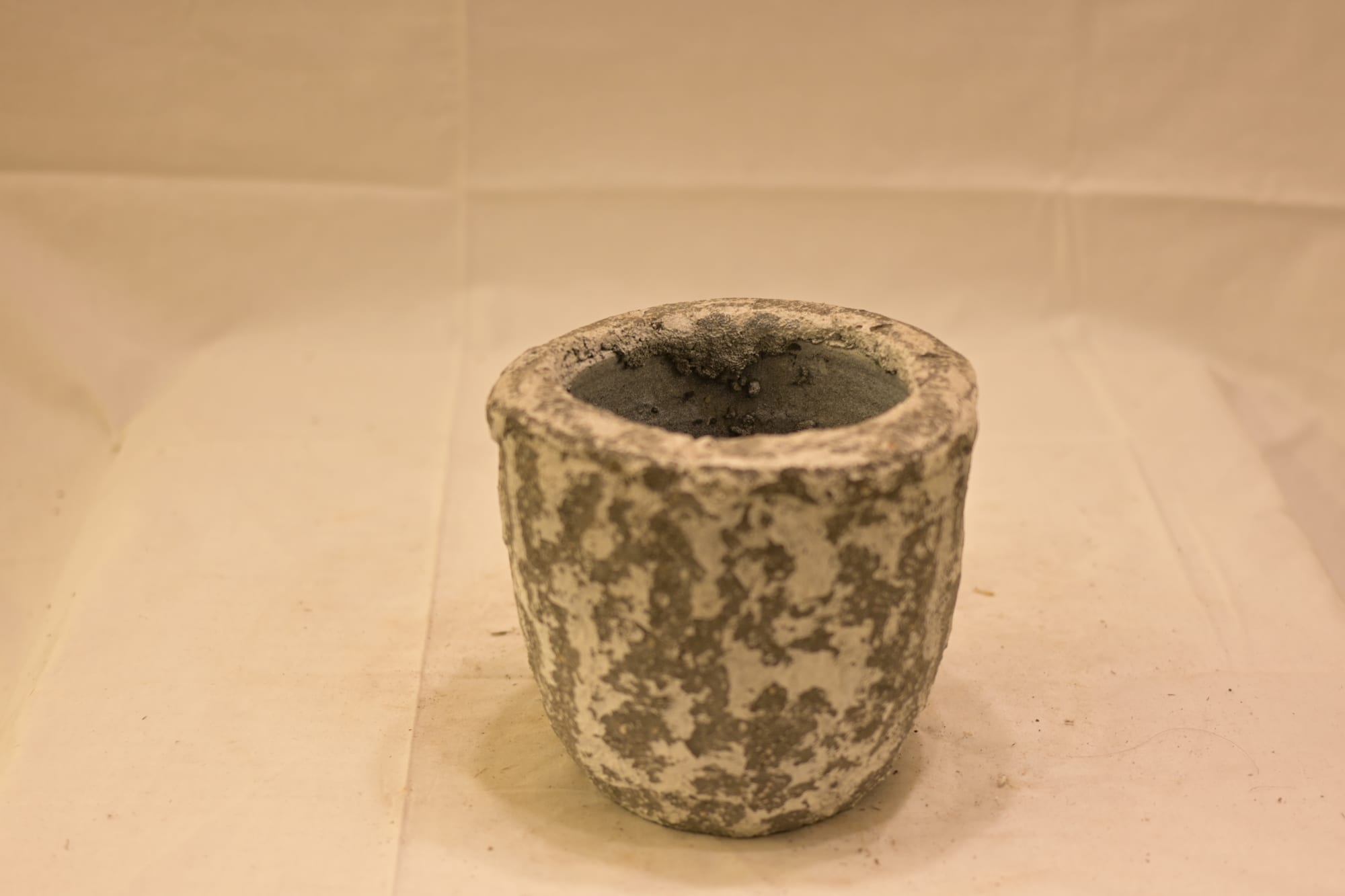 Fossil Stone Rustic Planter